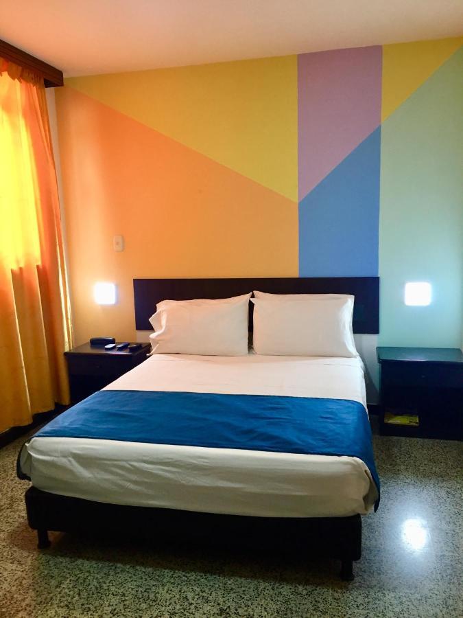 Hotel San Fermin Pereira Exterior photo